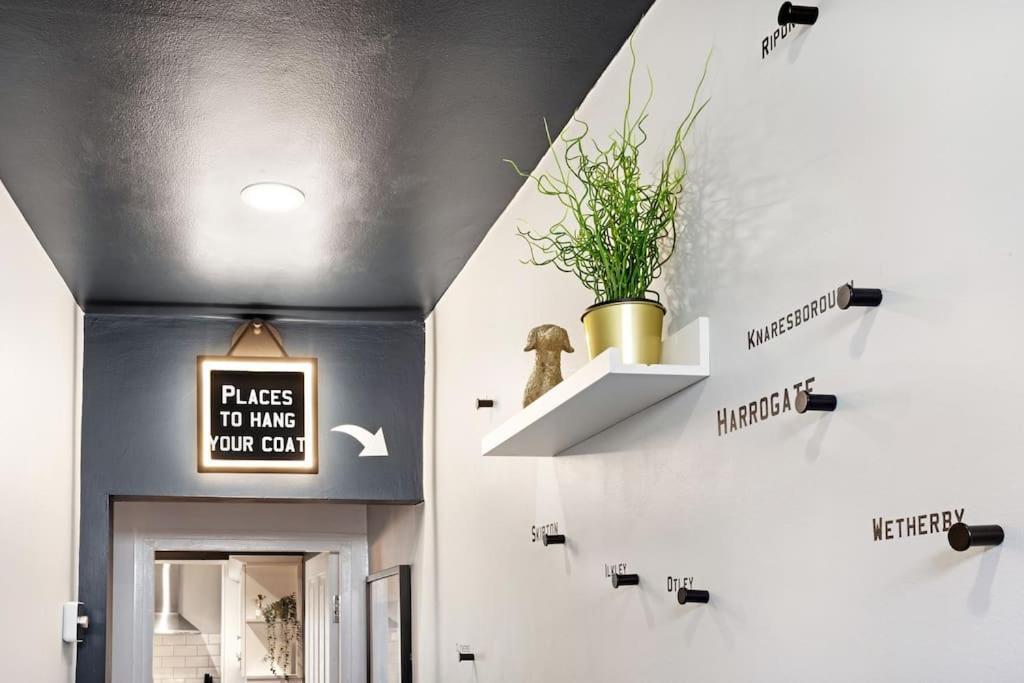 ハロゲート Stunning 4Bed Townhouse By Hic & Trendy Kings Quarter!ヴィラ エクステリア 写真