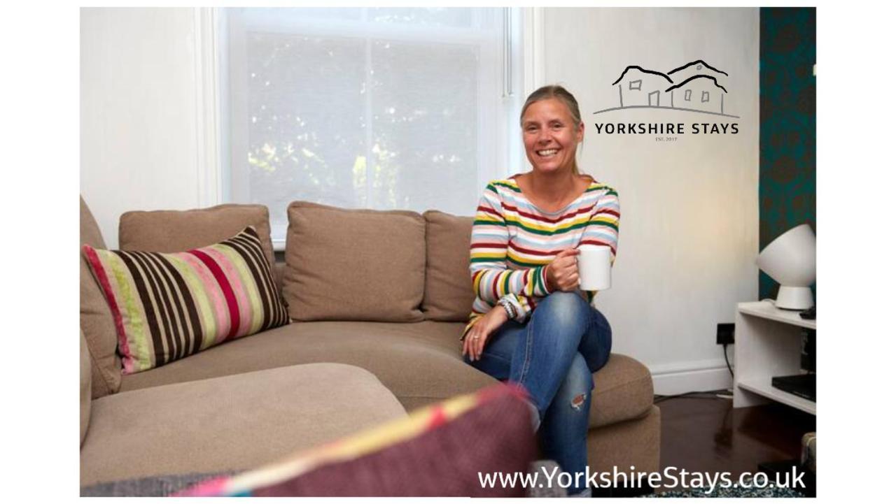 ハロゲート Stunning 4Bed Townhouse By Hic & Trendy Kings Quarter!ヴィラ エクステリア 写真